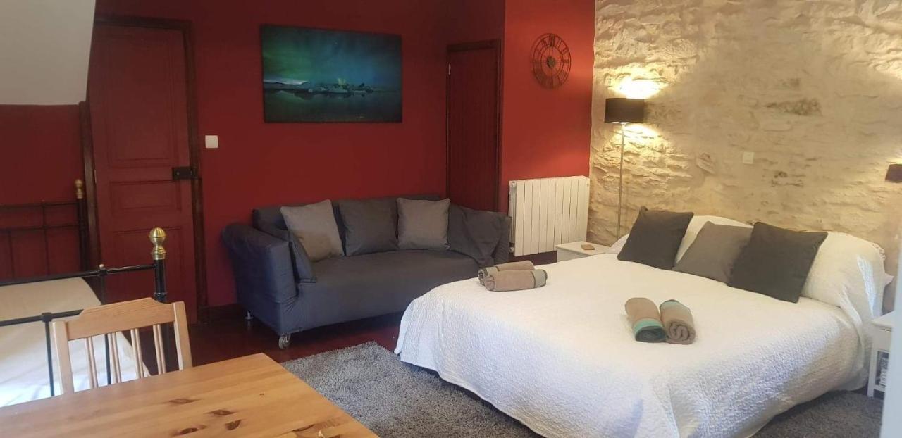 chateau le poiron Bed & Breakfast Pissotte Exterior foto